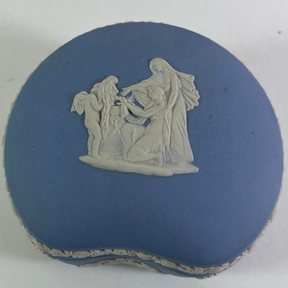 Wedgwood Pale Blue Jasperware Bean Shaped Trinket Box & Lid